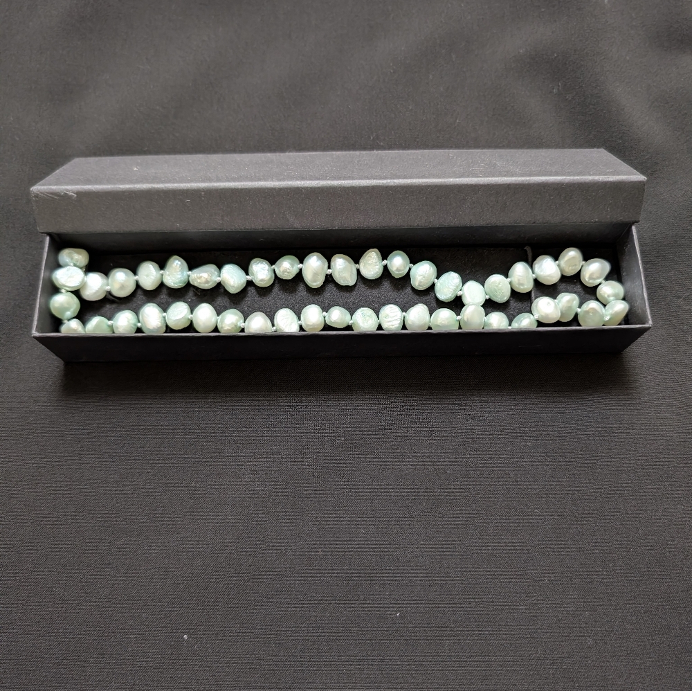 Seafoam Green Pearl Necklace New